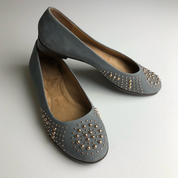 AEROSOLES BECXTREME Gray w/Gold rivets, Flats NWOT - Picture 2 of 8